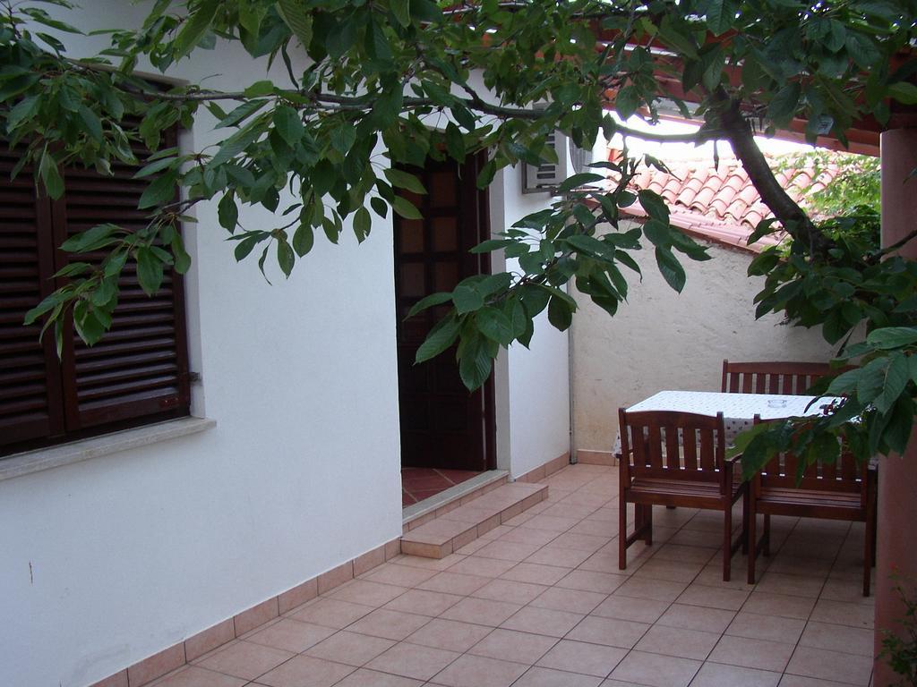 Apartments Jadranka PUY 외부 사진